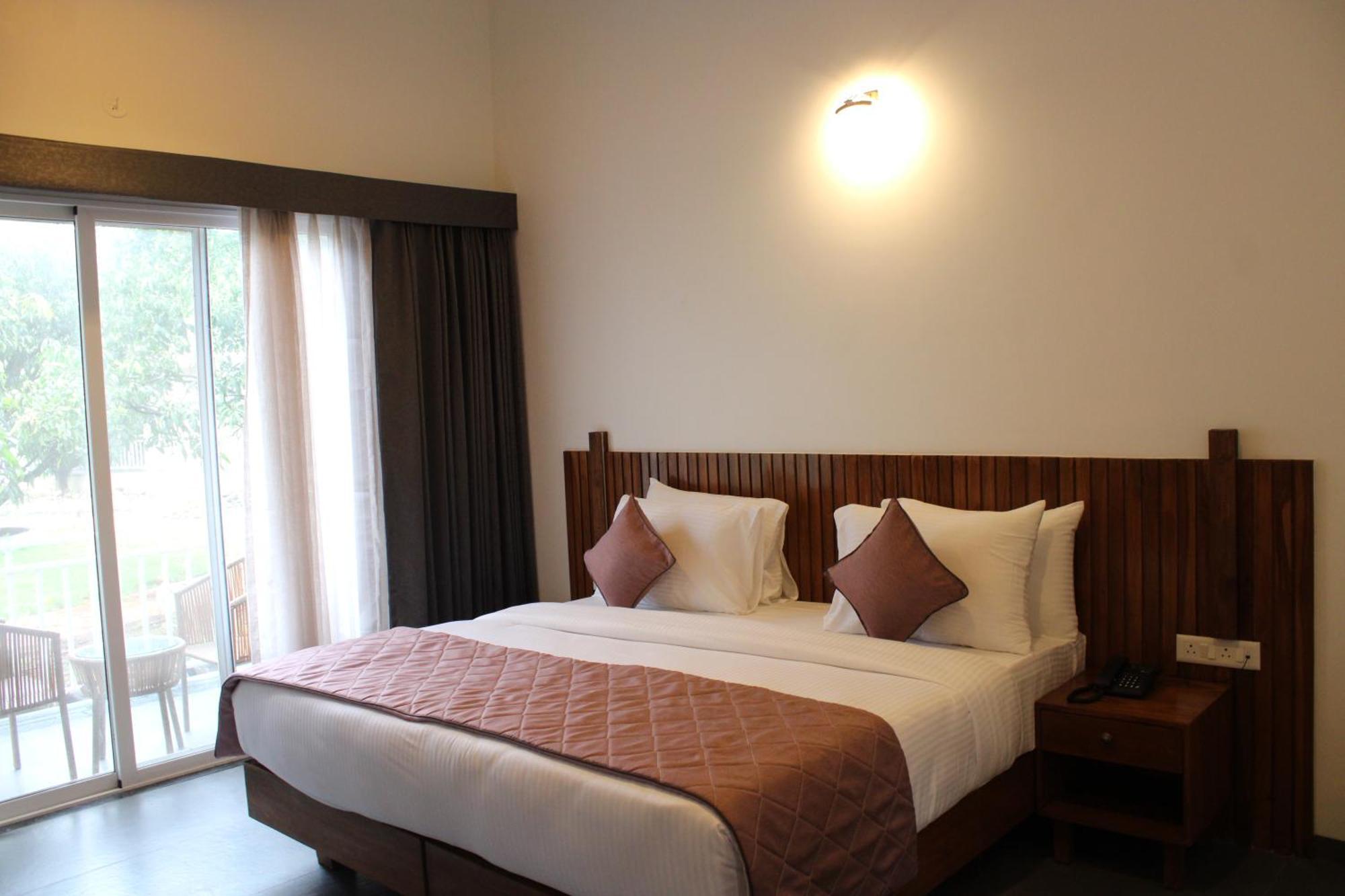 Mango Leaf Lake Resort Malkhed Экстерьер фото